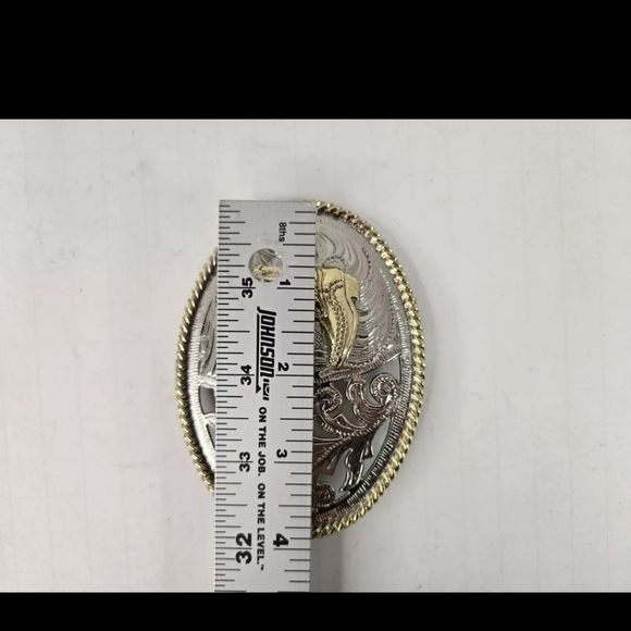 Cowboy Boot Belt Buckle - Cut Out Style Gold & Silver Tone Metal - Picture 7 of 7